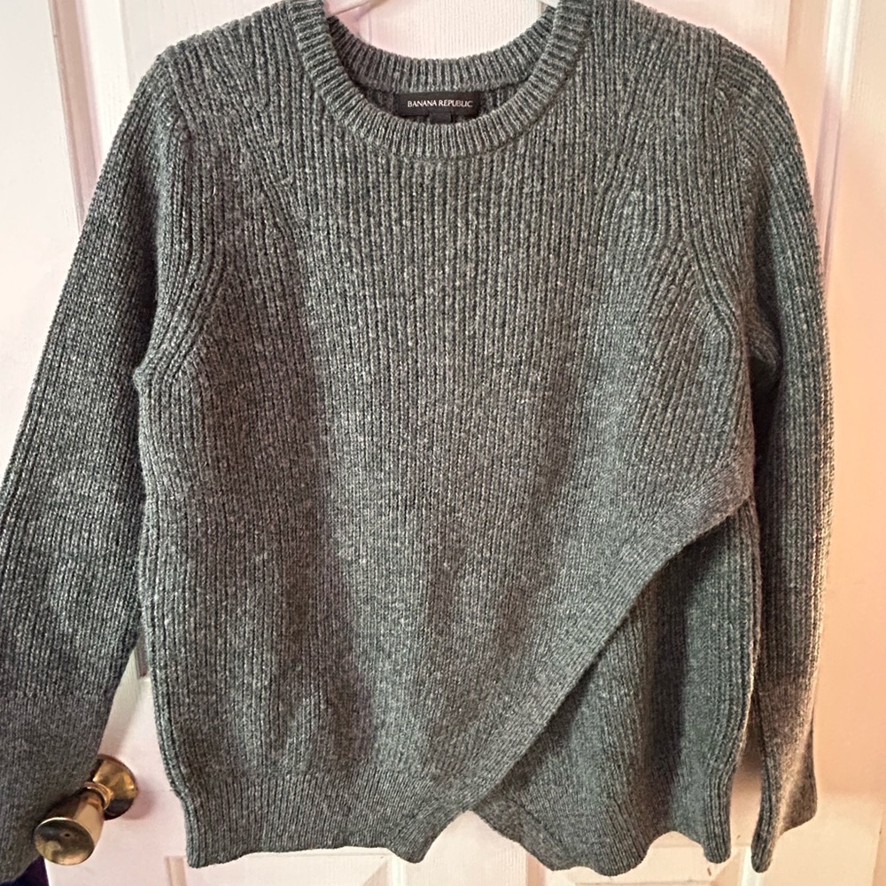 Banana Republic Butterfly Front Sweater - Deep Cedar Green - Med. - Like New